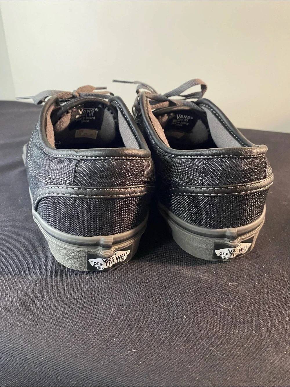 Vans Chukka Low (Denim) Black/Pewter UltraCush Sneakers Men’s 8.5